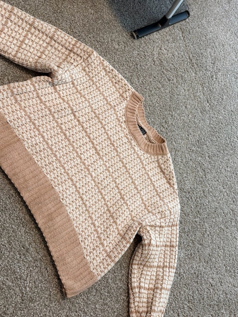 Neutral Two-Tone Crewneck Sweater — Cream & Tan
